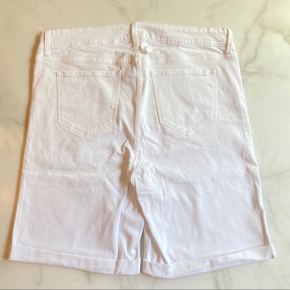 Old Navy White Jean Bermuda Shorts - Picture 5 of 9